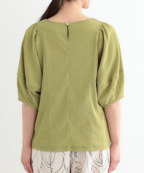 DRESKIP(ドレスキップ)の「【洗える/S-LL/UV】 配色ステッチがアクセント 大人のデザイントップス(Tシャツ/カットソー・レディース・オフホワイト/ブラック/スモーキーグリーン系・01/02/03/04)」の18枚目の写真