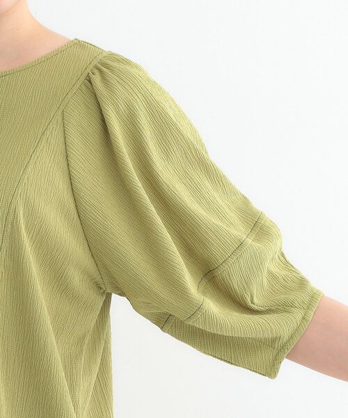 DRESKIP(ドレスキップ)の「【洗える/S-LL/UV】 配色ステッチがアクセント 大人のデザイントップス(Tシャツ/カットソー・レディース・オフホワイト/ブラック/スモーキーグリーン系・01/02/03/04)」の21枚目の写真