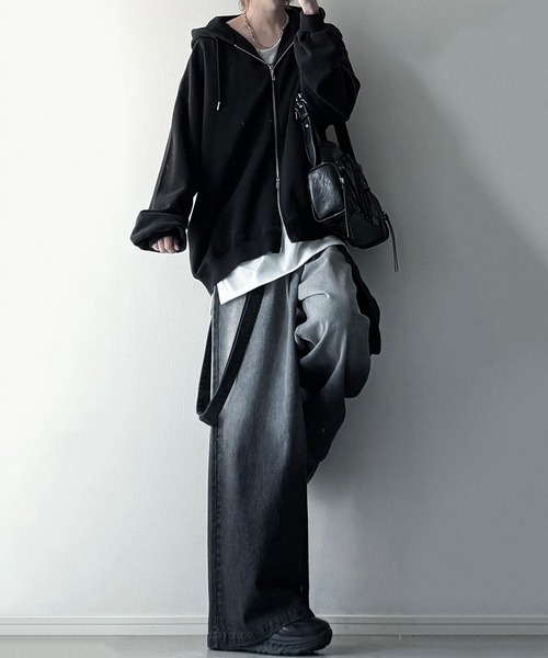 DEVICE(デバイス)の「シルバーマルチファスナーデザイン トート ショルダーバッグ(ボストンバッグ・メンズ・ブラック・FREE)」の4枚目の写真