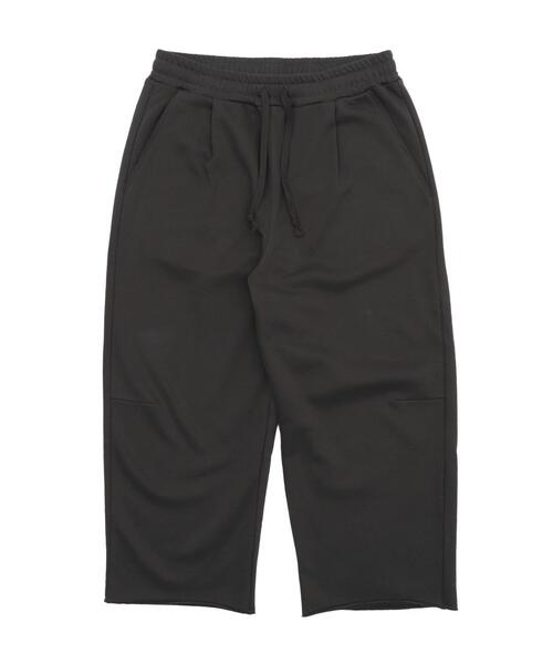 LUCY（ルーシー）の「LUCY/クロップドスウェットパンツ（スウェットパンツ・メンズ・チャコールグレー・MEDIUM/LARGE）」の2枚目の写真