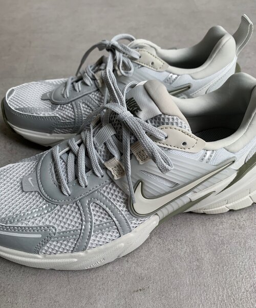 NIKE ナイキ V2K ラン ウィメンズシューズ セール】NIKE V2K RUN / ナイキ ウィメンズ V2K ラン 【SP