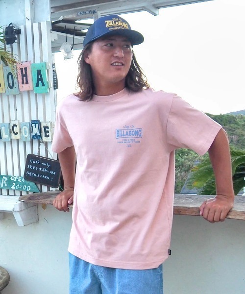 BILLABONG(ビラボン)の「BILLABONG メンズ BEACH SIGN Tシャツ 【2025年夏モデル】/ビラボンバックプリント半袖Tシャツ(Tシャツ/カットソー・メンズ・ライトブルー/ブラック/クリーム/ピンク系その他・SMALL/MEDIUM/LARGE/X-LARGE)」の16枚目の写真