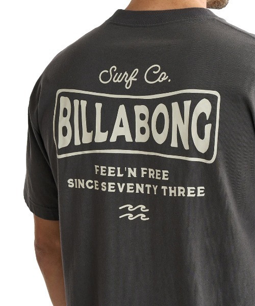 BILLABONG(ビラボン)の「BILLABONG メンズ BEACH SIGN Tシャツ 【2025年夏モデル】/ビラボンバックプリント半袖Tシャツ(Tシャツ/カットソー・メンズ・ライトブルー/ブラック/クリーム/ピンク系その他・SMALL/MEDIUM/LARGE/X-LARGE)」の5枚目の写真