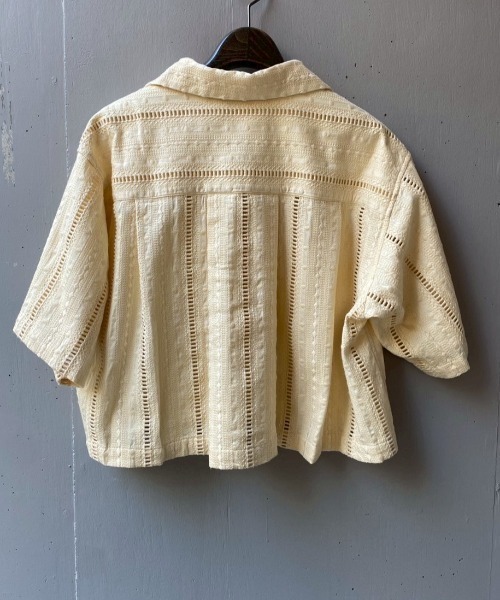 Schott（ショット）の「Schott×RUMBLE RED（ショット×ランブルレッド）オリジナル刺繍半袖開襟シャツ（シャツ/ブラウス・レディース・アイボリー/ブラック・F）」の4枚目の写真