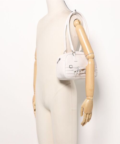 PHILLY（フィリー）の「【チャームセット★】ベルトデザインバッグ（ショルダーバッグ・レディース・ホワイト/ブラック・FREE）」の22枚目の写真