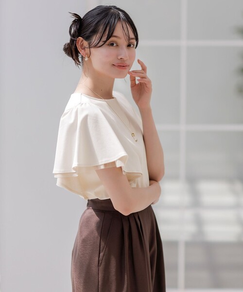 未使用品 Sono クルーフリルスリーブカットソー F ホワイト Sono（ソーノ）の「クルーフリルスリーブカットソー（Tシャツ