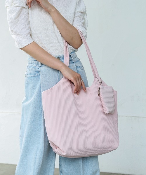 Bab(バブ)の「ポーチ付き軽量キルティング ヌビバッグ(トートバッグ・レディース・オフホワイト/ブルー/ブラック/ピンク・ONESIZE)」の19枚目の写真