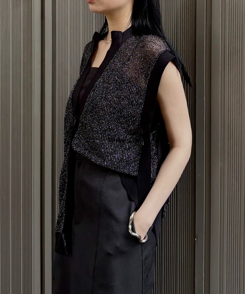 &g'aime（アンジェム）の「【＆g'aime】ラメメッシュ編みカーディガン　Lurex Mesh Knit Cardigan（ベスト・レディース・ブラック/グレイッシュベージュ・FREE）」の6枚目の写真