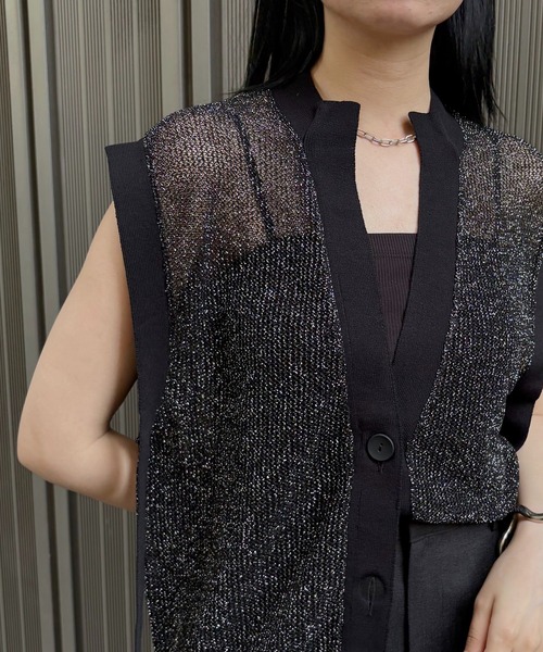 &g'aime（アンジェム）の「【＆g'aime】ラメメッシュ編みカーディガン　Lurex Mesh Knit Cardigan（ベスト・レディース・ブラック/グレイッシュベージュ・FREE）」の9枚目の写真