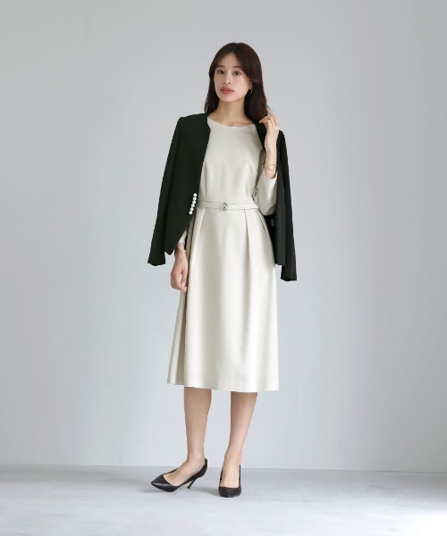 WHITE JOOLA（ホワイトジョーラ）の「UV CUT･速乾・接触冷感･防シワ・ストレッチ･手洗い可【多機能すぎるジャケット】ダブルピケクロス・パール調デザインカラーレスジャケット（ノーカラージャケット・レディース・ネイビー/アイボリー/ブラック・S/M/L/LL）」の21枚目の写真