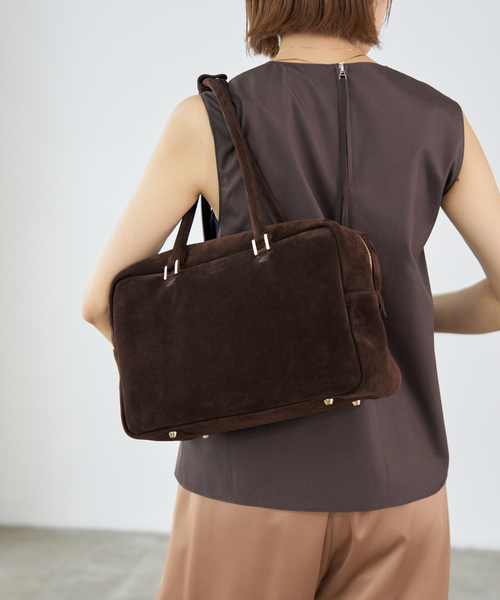 IENA（イエナ）の「Manuel MILANO/マニュエルミラノ SUEDE BOSTON スエードボストンバッグ（ボストンバッグ・レディース・ブラウン/キャメル・FREE）」の6枚目の写真