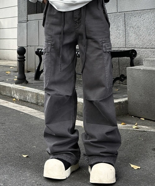 NOWLE（ノウル）の「【NOWLE】ヴィンテージライク ルーズフィット カーゴパンツ（カーゴパンツ・メンズ・グレー/ブラウン/ブラック・LARGE/MEDIUM/X-LARGE/SMALL）」の22枚目の写真