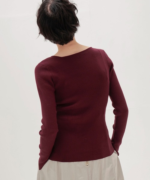 DRESSLAVE(ドレスレイブ)の「2way rib slit pull(2wayリブスリットプルオーバー)(ニット/セーター・レディース・バーガンディー/ベージュ/ブラック・38)」の15枚目の写真