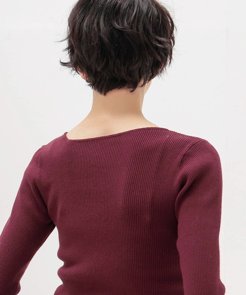 DRESSLAVE(ドレスレイブ)の「2way rib slit pull(2wayリブスリットプルオーバー)(ニット/セーター・レディース・バーガンディー/ベージュ/ブラック・38)」の18枚目の写真
