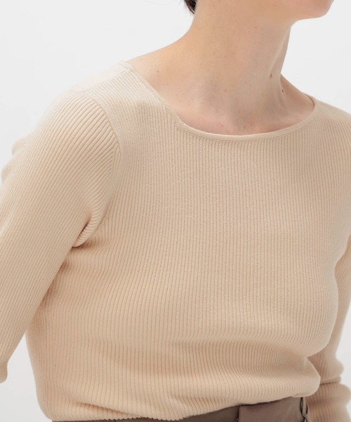 DRESSLAVE(ドレスレイブ)の「2way rib slit pull(2wayリブスリットプルオーバー)(ニット/セーター・レディース・バーガンディー/ベージュ/ブラック・38)」の12枚目の写真