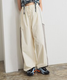 OFF WHITE オフホワイト」に該当するレディースのパンツ