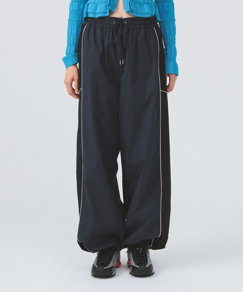 Ray BEAMS(レイビームス)の「レース キリカエ トラックパンツ(その他パンツ・レディース・オフホワイト/ネイビー・0/1)」の22枚目の写真