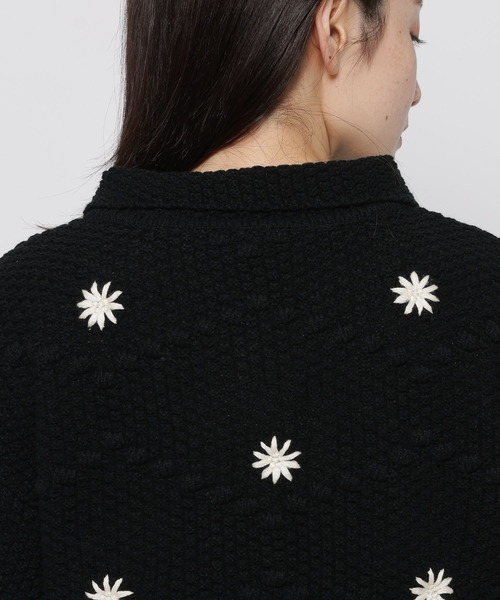 niko and...（ニコアンド）の「フラワー刺繍ラクリルカーディガン（カーディガン/ボレロ・レディース・ブラック/マスタード/グリーン・FREE）」の15枚目の写真