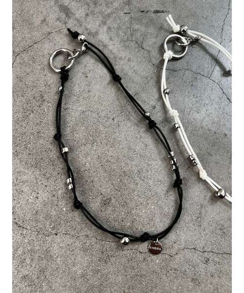 EMODA（エモダ）の「ストリングメタルネックレス（ネックレス・レディース・ホワイト/ブラック・FREE）」の2枚目の写真