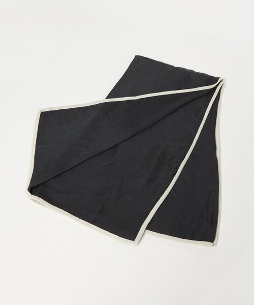 UNITED ARROWS（ユナイテッドアローズ）の「トリミング スカーフ（ストール/ショール・レディース・ベージュ/ネイビー・FREE）」の14枚目の写真
