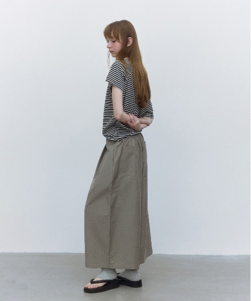 ELOOPS(イーループス)の「【ELOOPS】ハイウエスト コットンナイロン ワイドアンクル丈パンツ(その他パンツ・レディース・グレイッシュベージュ/ブラック/ホワイト・M/L/S)」の17枚目の写真