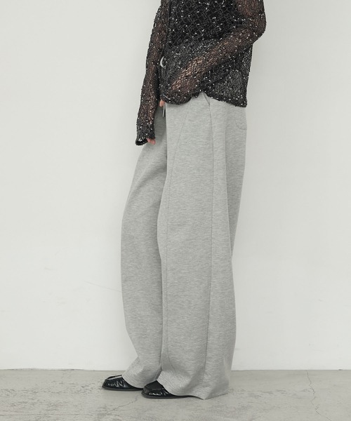 forksy.（フォルクシー）の「【forksy.】ルーズシルエットカットワイドカーブパンツ（スウェットパンツ・レディース・ブラウン/チャコール/杢グレー/ブラック・FREE）」の6枚目の写真