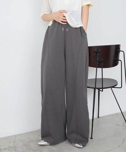 forksy.(フォルクシー)の「【forksy.】ルーズシルエットカットワイドカーブパンツ(スウェットパンツ・レディース・ブラウン/チャコール/杢グレー/ブラック・FREE)」の20枚目の写真