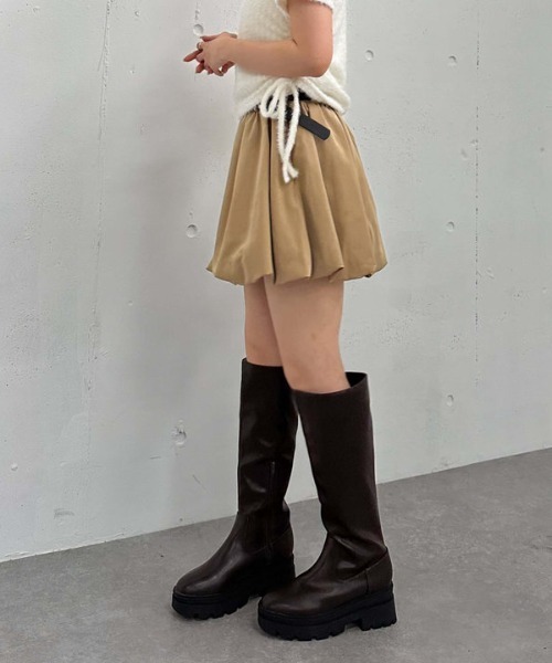 archives（アルシーヴ）の「ベルト付きバルーンミニスカート（スカート・レディース・ベージュ/ブラック・MEDIUM）」の6枚目の写真