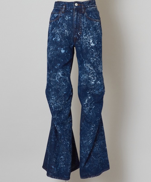 SHINYAKOZUKA(シンヤコヅカ)の「BREACHED ORDINARY CITY CURTAIN LEGS(デニムパンツ・メンズ・ブラック/インディゴブルー・LARGE/MEDIUM)」の2枚目の写真