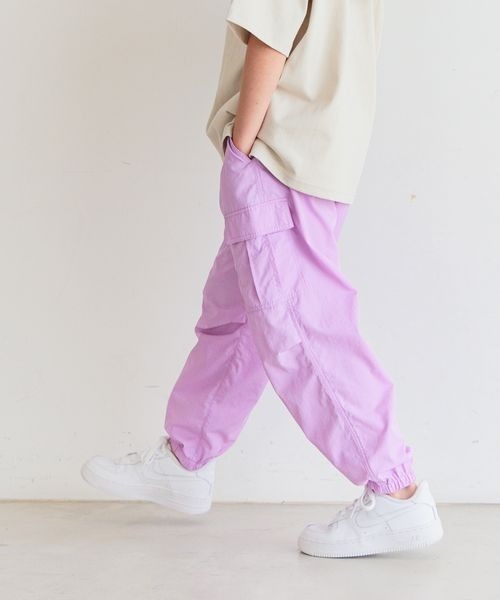 BAYFLOW（ベイフロー）の「[ウエスト調整可☆通学にも♪]ワイドカーゴパンツ(KIDS)（カーゴパンツ・キッズ・カーキ/ブラック/ラベンダー・150cm/140cm/130cm/120cm/110cm）」の11枚目の写真