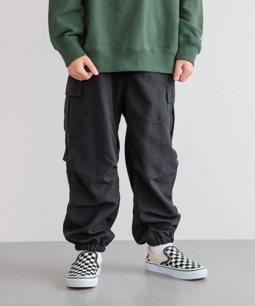 BAYFLOW（ベイフロー）の「[ウエスト調整可☆通学にも♪]ワイドカーゴパンツ(KIDS)（カーゴパンツ・キッズ・カーキ/ブラック/ラベンダー・150cm/140cm/130cm/120cm/110cm）」の6枚目の写真