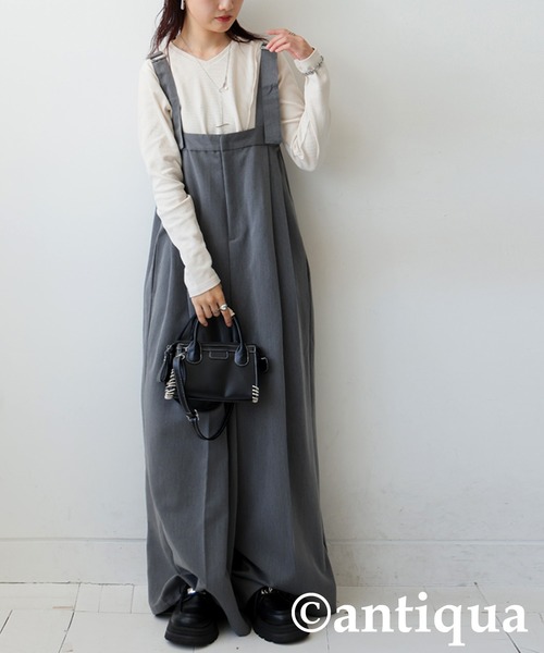 antiqua(アンティカ)の「シュッと美 メロウデザイン トップス(Tシャツ/カットソー・レディース・ブルー系その他/グリーン系その他/グレー系その他/ブラック系その他/ホワイト系その他/ダークグレー/アイボリー/グリーン/ブルー/ブラック・P/R)」の13枚目の写真