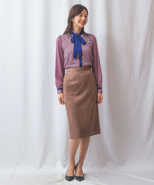 セール】【NARACAMICIE】幾何柄サテンボウタイ付長袖ブラウス（シャツ