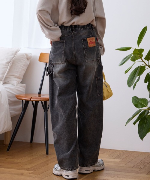 THE CRAFT CREW PRODUCTS(ザクラフトクループロダクツ)の「ヴィンテージ加工 カーブシルエットペインターデニムパンツ / クイックドライ【THE CRAFT CREW PRODUCTS】(デニムパンツ・レディース・ワンウォッシュ/ブラック/インディゴブルー/ブルー/サックスブルー/ネイビー/ブラック系/ブラウン・S/L/M)」の11枚目の写真