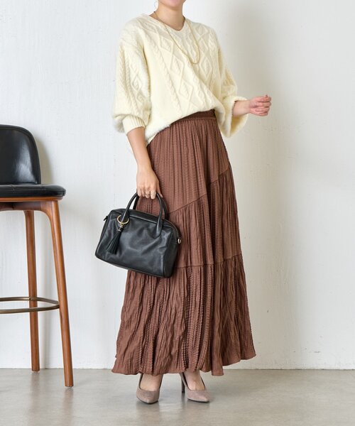 Jena espace merveilleux（ジェナ　エスパスメルヴェイユ）の「【後ろ姿で惹きつける】バックレースアップニット（ニット/セーター・レディース・アイボリー/ベージュ/ネイビー・FREE）」の11枚目の写真