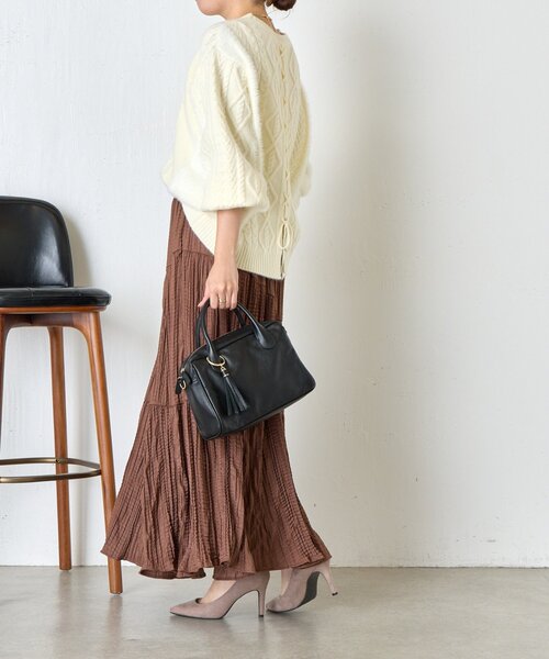 Jena espace merveilleux（ジェナ　エスパスメルヴェイユ）の「【後ろ姿で惹きつける】バックレースアップニット（ニット/セーター・レディース・アイボリー/ベージュ/ネイビー・FREE）」の13枚目の写真