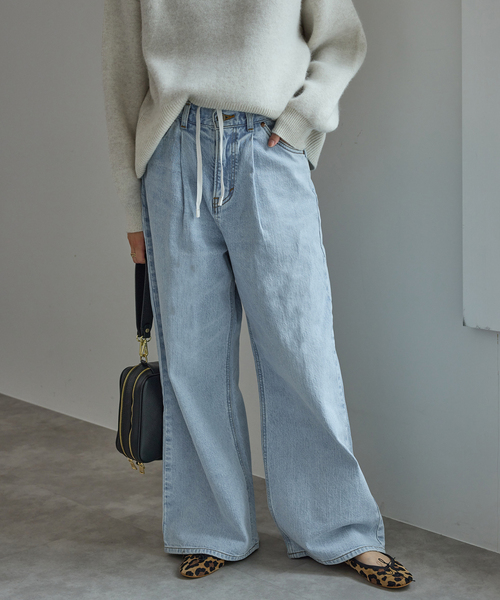 Lee(リー)の「LEE/リー SLOBE別注 タックワイドデニム(デニムパンツ・レディース・サックスブルー・38/36)」の4枚目の写真