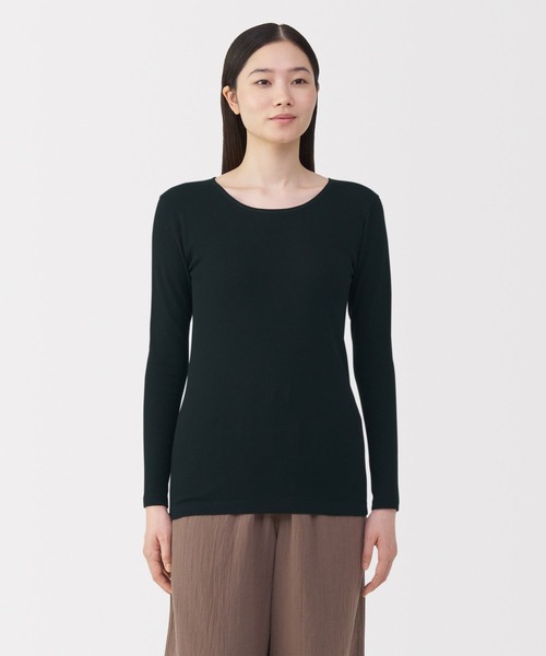 無印良品(ムジルシリョウヒン)の「婦人 あったか綿 クルーネック長袖Tシャツ(インナーウェア/肌着・レディース・ブラウン系/ライトベージュ/ブラック/オフホワイト・XL/L/M/S)」の2枚目の写真