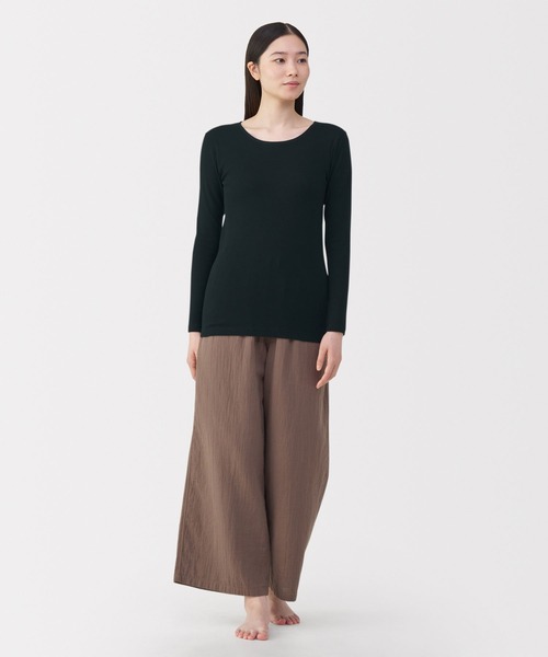 無印良品(ムジルシリョウヒン)の「婦人 あったか綿 クルーネック長袖Tシャツ(インナーウェア/肌着・レディース・ブラウン系/ライトベージュ/ブラック/オフホワイト・XL/L/M/S)」の10枚目の写真
