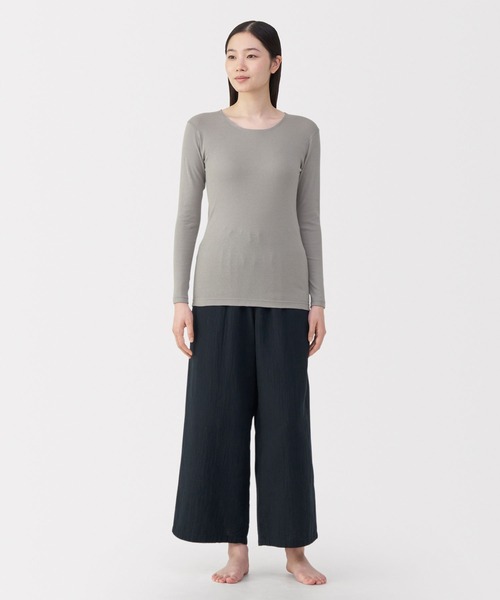 無印良品(ムジルシリョウヒン)の「婦人 あったか綿 クルーネック長袖Tシャツ(インナーウェア/肌着・レディース・ブラウン系/ライトベージュ/ブラック/オフホワイト・XL/L/M/S)」の14枚目の写真
