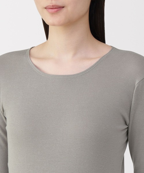 無印良品(ムジルシリョウヒン)の「婦人 あったか綿 クルーネック長袖Tシャツ(インナーウェア/肌着・レディース・ブラウン系/ライトベージュ/ブラック/オフホワイト・XL/L/M/S)」の20枚目の写真