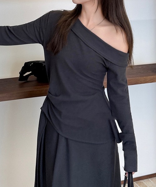 Lace Ladies(レースレディース)の「サイド リボン ペプラム ワンショルダー セットアップ(セットアップ・レディース・グレー/ブラック・FREE/S)」の4枚目の写真