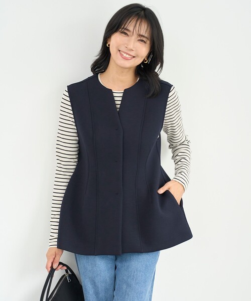 UNFILO(アンフィーロ)の「コットンカシミヤ クルーネックカットソー(Tシャツ/カットソー・レディース・黄土色系/ホワイト系/ブラック系/スモーキーグリーン系/ローズ系/ブラック系2/ブラック系1/グレー系・X-LARGE/XX-LARGE)」の10枚目の写真