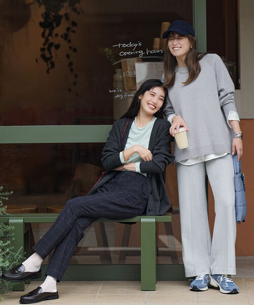 UNFILO(アンフィーロ)の「コットンカシミヤ クルーネックカットソー(Tシャツ/カットソー・レディース・黄土色系/ホワイト系/ブラック系/スモーキーグリーン系/ローズ系/ブラック系2/ブラック系1/グレー系・X-LARGE/XX-LARGE)」の20枚目の写真