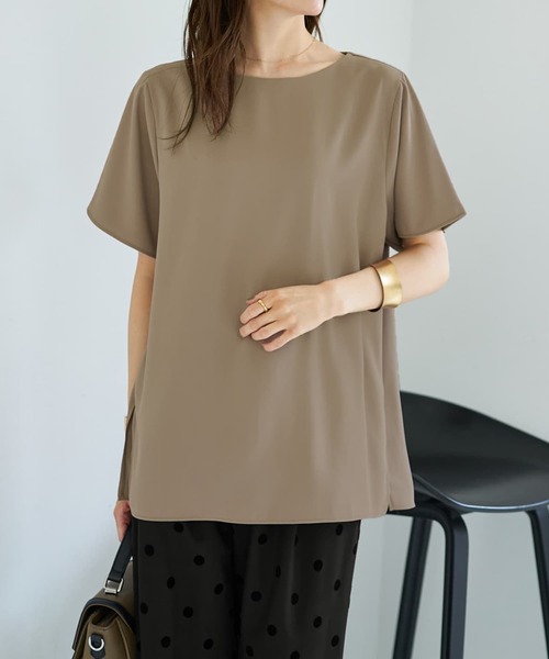 STYLE DELI(スタイルデリ)の「スルスルシンプル洗練ブラウス(シャツ/ブラウス・レディース・ブラック/ライトベージュ/ブラウン系・FREE)」の14枚目の写真