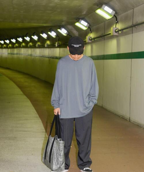URBAN RESEARCH（アーバンリサーチ）の「Wide Dad　DAD EASY WIDE PANTS（その他パンツ・メンズ・チャコールグレー/ネイビー・1/2）」の22枚目の写真