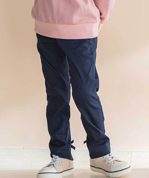 Noeil aime BeBe（ノイユエイムベベ）の「リボン付きストレッチツイルスリムパンツ（その他パンツ・キッズ・ネイビー/パープル・110cm/90cm/100cm/120cm/130cm）」の2枚目の写真