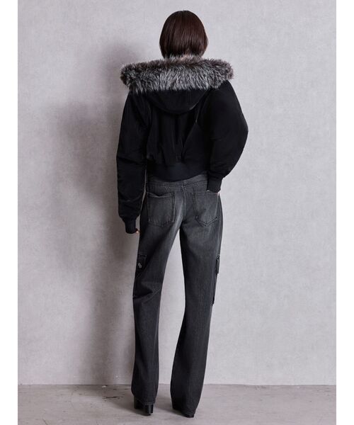GYDA（ジェイダ）の「VOLUME ECO FURベルトショートブルゾン（ブルゾン・レディース・グレー/ブラック・FREE）」の6枚目の写真