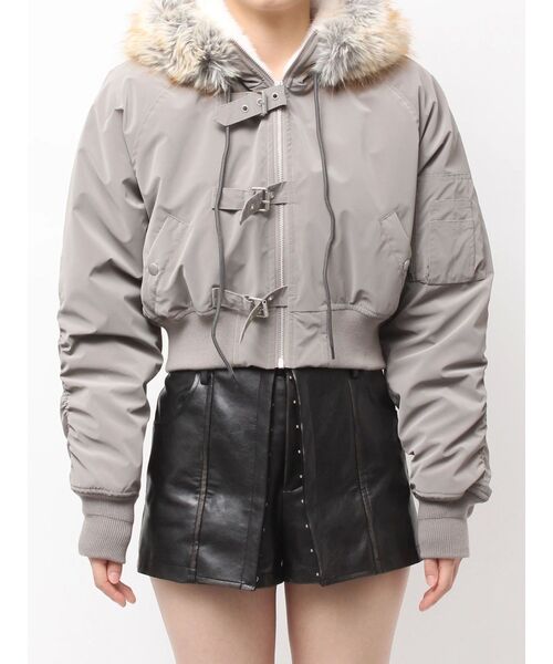 GYDA（ジェイダ）の「VOLUME ECO FURベルトショートブルゾン（ブルゾン・レディース・グレー/ブラック・FREE）」の11枚目の写真