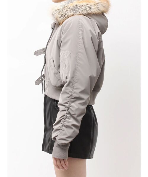 GYDA（ジェイダ）の「VOLUME ECO FURベルトショートブルゾン（ブルゾン・レディース・グレー/ブラック・FREE）」の12枚目の写真